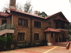 -香港大学