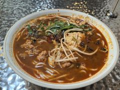 -粉八·云南米线·建水烧烤(常熟路店)