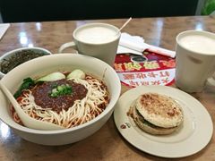 -李先生牛肉面大王(成都东站西广场店)
