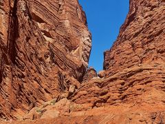 -天山神秘大峡谷