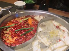 -沸炉重庆老火锅(军事博物馆店)