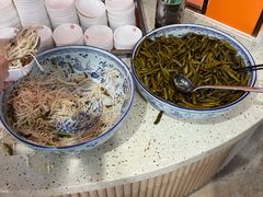-闫家驴肉老店(华电一校店)