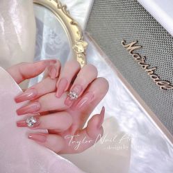 -悦指间美甲美睫