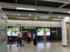 -银湖(地铁站)