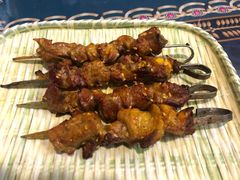 馕坑肉-乡村馕坑肉·烧烤·新疆菜·本地人更爱吃(阿勒泰首店)