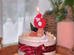 -花花卷卷·鲜食蛋糕(静安久光百货店)