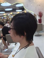 -虫二·专注健康烫染沙龙