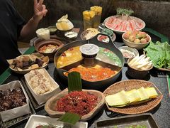 -三出山火锅(南京万象天地店)