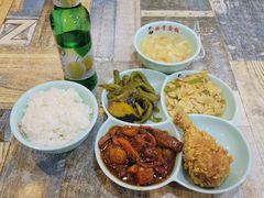 -晓宇盒饭(民安街店)