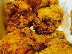 -BHC炸鸡(明洞总店)