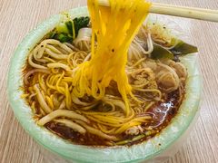 -老邮差酸辣粉麻辣烫(步行街店)