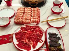 -毛辣果·贵州红酸汤牛肉火锅(西单店)