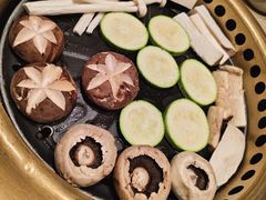 -蚂蚁洞·烤肉大营地(上海静安大悦城店)