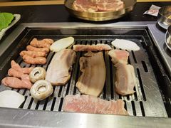 -臻牛烤肉