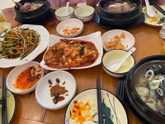 -长寿参鸡汤(朝韩风情街店)