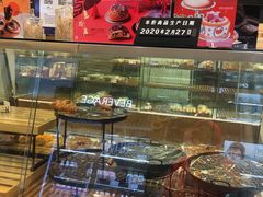 面包甜点陈列柜-巴黎贝甜(周浦海印店)