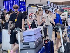 -王权免税店(廊曼机场店)