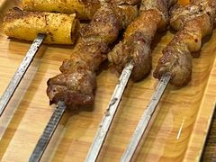 -乡村馕坑肉·烧烤·新疆菜·本地人更爱吃(阿勒泰首店)