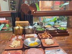 -银米·云南传统过桥米线(双廊黑金冠店)