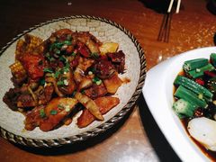 -95号酱骨·一块豆腐(展春园西路店)