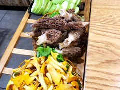 -菌海森林·非遗野生菌火锅(西山区滇池路摩根道店)