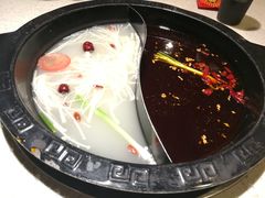 鸳鸯锅-钢管厂歆瑞源油卤串串香(春熙路太古里店)