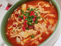 -渝是乎酸菜鱼(龙旗购物中心店)