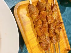 -乡村馕坑肉·烧烤·新疆菜·本地人更爱吃(阿勒泰首店)