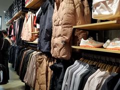 -UNDER ARMOUR(八达岭奥莱店)