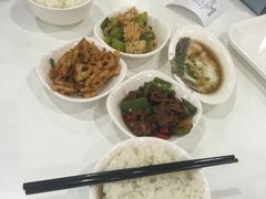 -浦东图书馆读者餐厅