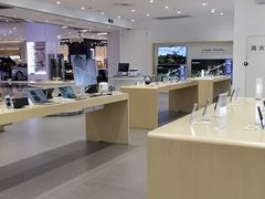 -华为授权体验店(中山公园来福士)