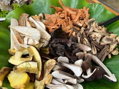 -阿鹏故事云南野生菌火锅(人民路店)