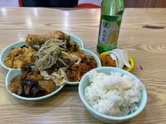 -晓宇盒饭(民安街店)