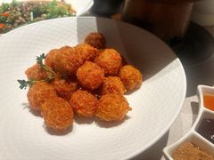 干炸小丸子-四季民福烤鸭店(外滩外白渡桥店)