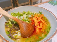-百春原湖南牛肉粉(百联世纪店)