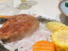 厚切爆汁谷饲菲力牛排-尊品牛排(沙湾印象汇店)