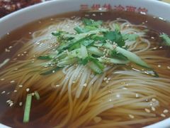-三姐妹冷面馆(保卫路店)