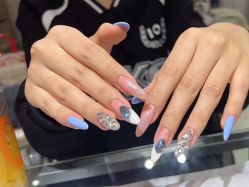 -艾珂·美甲美睫