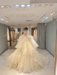-GRACE KELLY婚纱与礼服(北京店)