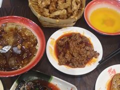 -爆炸头阿姨小四川正宗川味小吃(无任何分店)