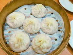 特色鲜肉汤包-百年龙袍蟹黄汤包(融创茂店)