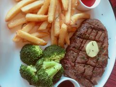 -WOLFGANG PUCK KITCHEN & BAR(迪士尼小镇店)