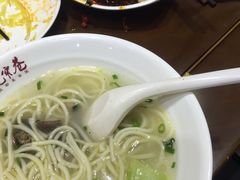 -张氏宽窄巷成都名小吃(茂业百货华强北店)