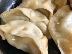 -黄阿姨锅贴大王(万航渡路店)