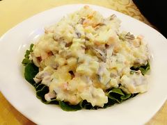 俄罗斯色拉-维吾尔餐厅(宜山路店)