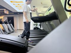 -超鹿运动(达信大厦店)