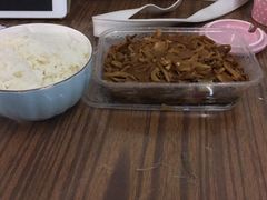 -俏湘厨•地道湘菜(建华南路店)