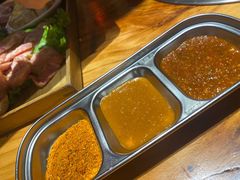 -极简·炭火烤肉主题餐厅·龙虾烧烤·烤羊排(宝龙店)
