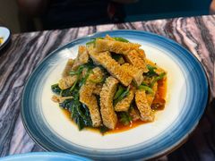 面筋菠菜-俭寨大盘鸡·缸子肉·小公鸡·新疆菜(云通店)