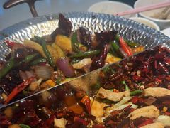 -小鱼小牛·鱼牛干锅·脆鱼火锅(世欧广场店)